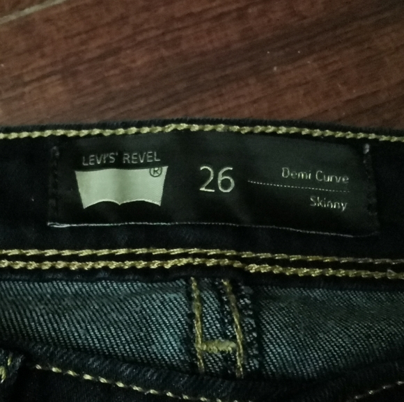 Levis Revel Demi Curve Skinny - Picture 3 of 3